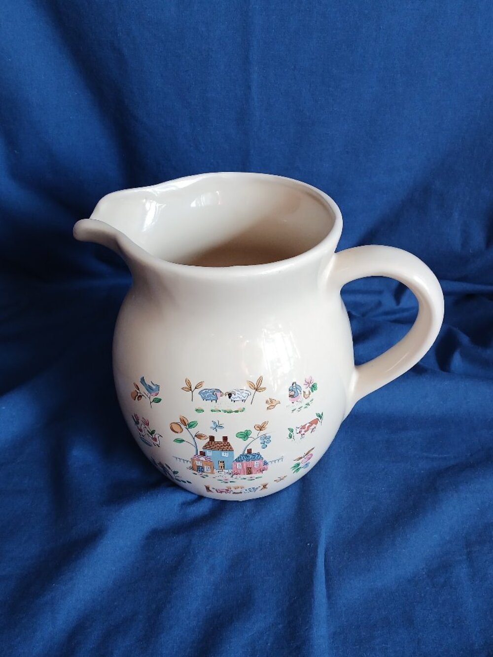 1980s Grandmacore International Heartland 40 oz Milk Jug Table Pitcher - Picture 2 of 14